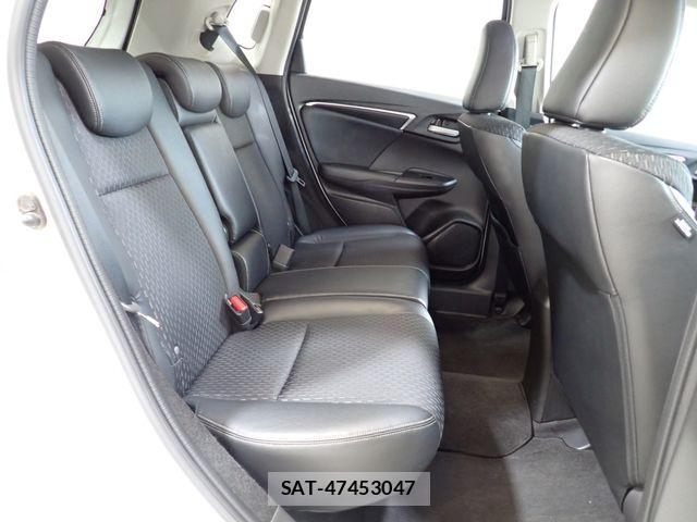 Honda FIT 2017-02 6814887-21