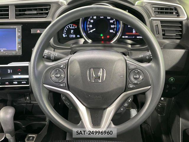 Honda FIT 2018-07 6814889-10