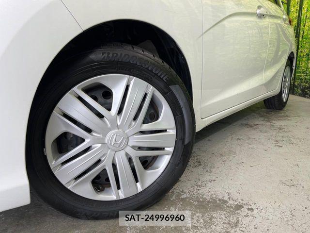 Honda FIT 2018-07 6814889-12