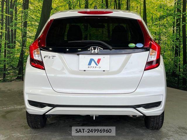 Honda FIT 2018-07 6814889-15