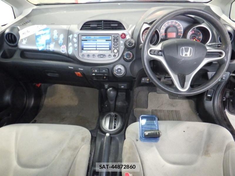Honda FIT 2010 6844767-4