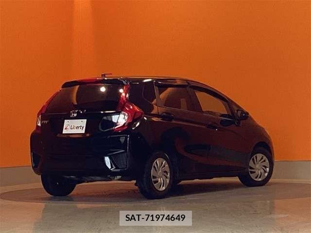 Honda FIT 2015-11 6905074-7