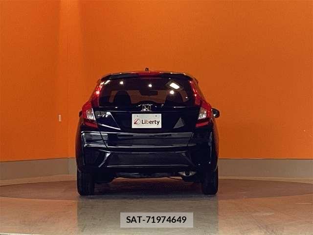Honda FIT 2015-11 6905074-8