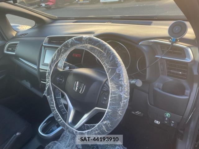 Honda FIT 2017-04 6905060-14
