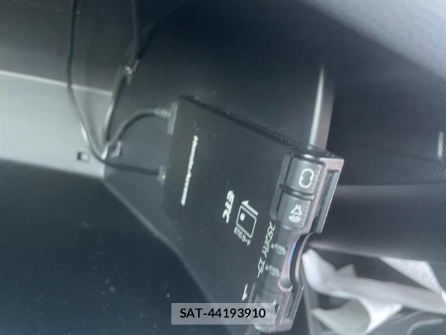 Honda FIT 2017-04 6905060-28
