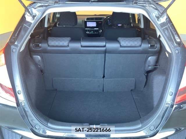 Honda FIT 2017-06 6905073-9