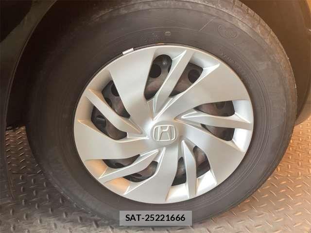Honda FIT 2017-06 6905073-14