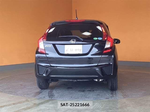 Honda FIT 2017-06 6905073-6