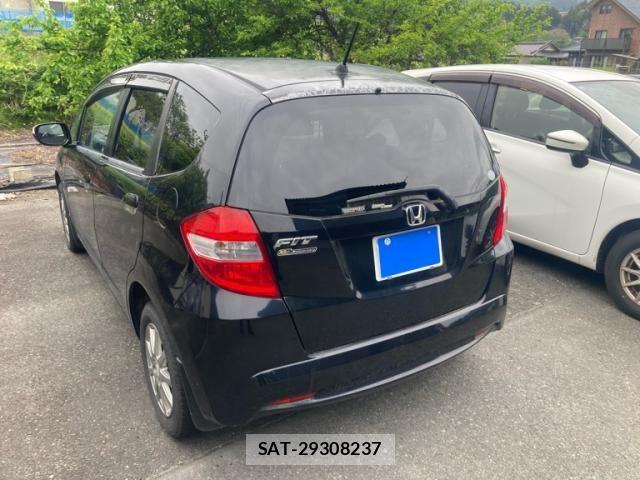 Honda FIT 2011-10 6905129-2