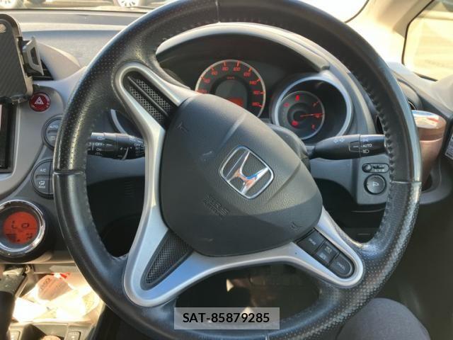 Honda FIT 2011-05 6905123-13