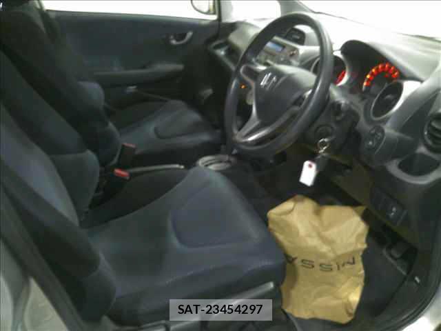 Honda FIT 2008 6801143-3