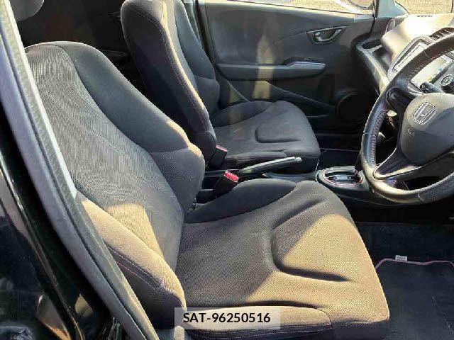 Honda FIT 2010-09 6905083-3