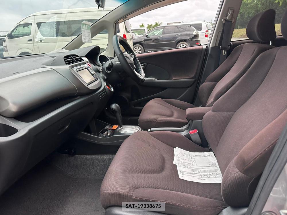 Honda FIT 2011 6848853-10