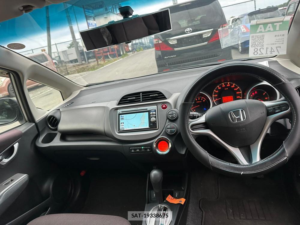 Honda FIT 2011 6848853-12