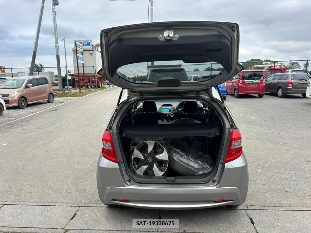 Honda FIT 2011 6848853-26