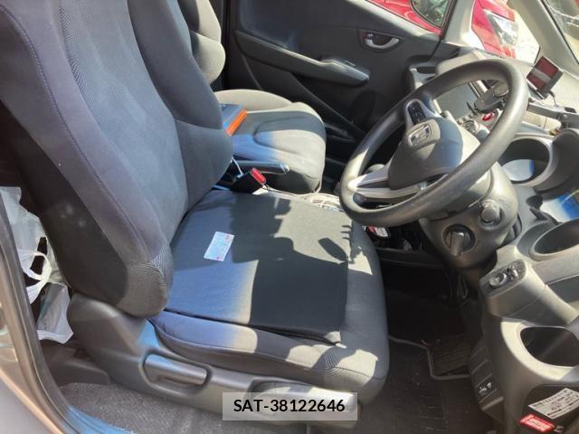 Honda FIT 2009-11 6993543-18