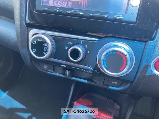 Honda FIT 2013-10 6993542-21