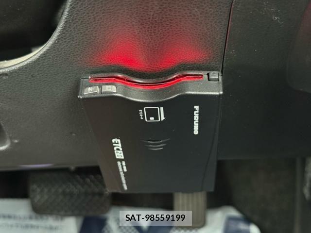 Honda FIT 2010-07 7020472-21