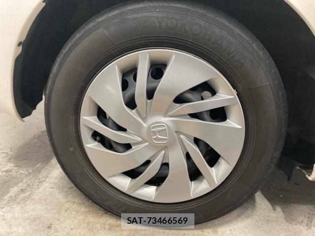 Honda FIT 2014-11 7020463-6
