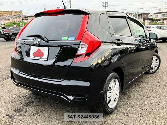 Honda FIT 2018-03 7020458-2