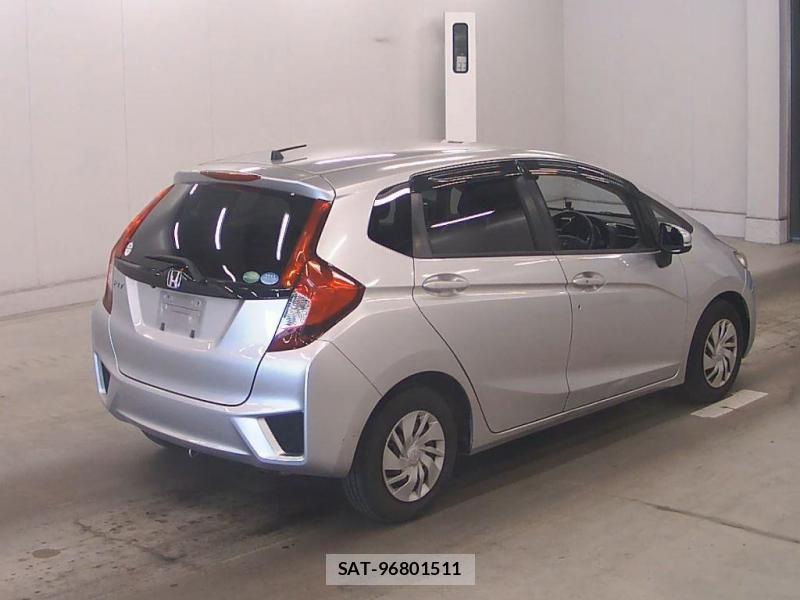 Honda FIT 2013 7013432-1