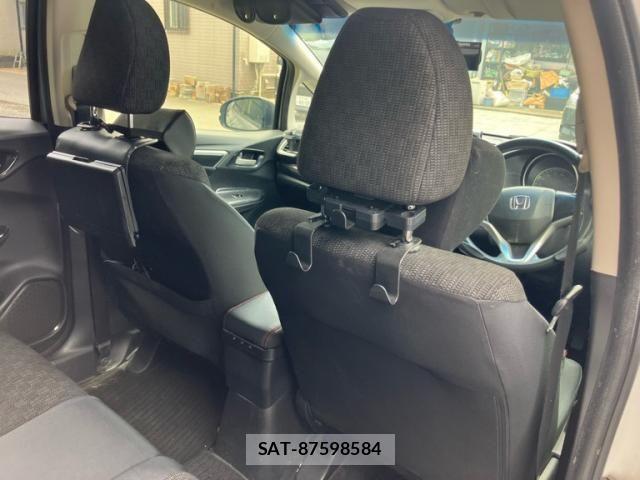 Honda FIT 2016-09 7058527-11