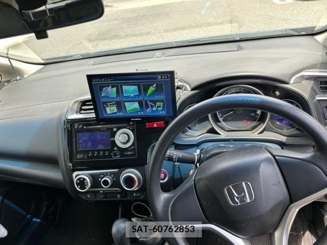 Honda FIT 2014-06 7058530-18