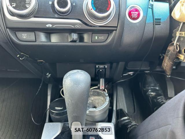 Honda FIT 2014-06 7058530-23