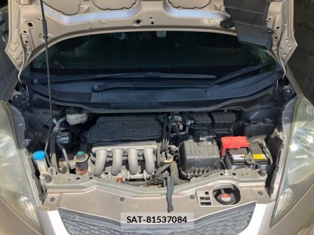 Honda FIT 2010-04 7218537-13