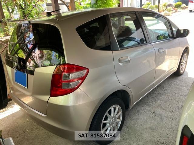 Honda FIT 2010-04 7218537-4