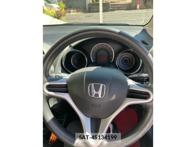 Honda FIT 2012-02 7218542-13