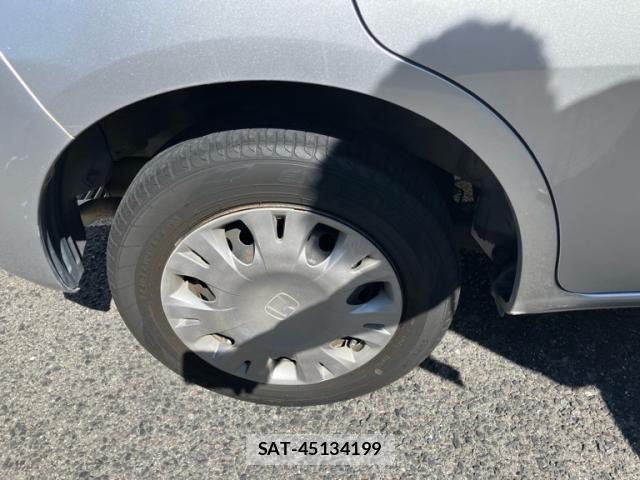 Honda FIT 2012-02 7218542-7