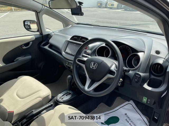 Honda FIT 2011-12 7218543-14