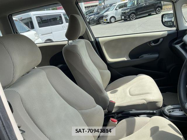 Honda FIT 2011-12 7218543-15