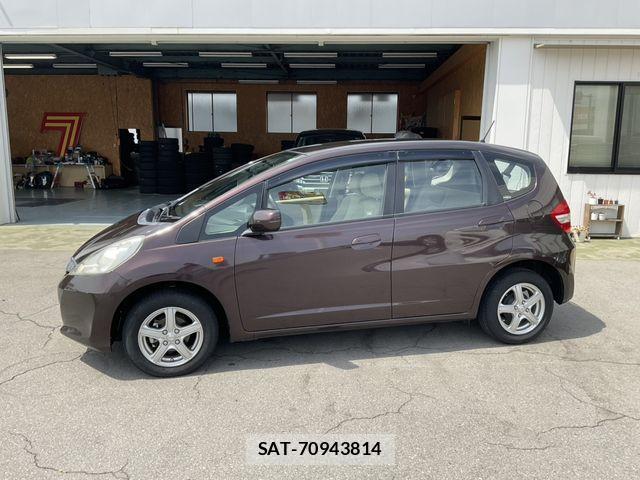 Honda FIT 2011-12 7218543-4