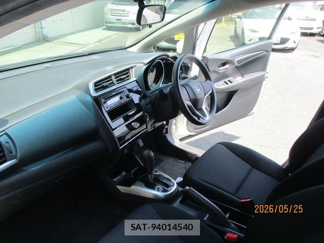 Honda FIT 2018-01 7218557-12
