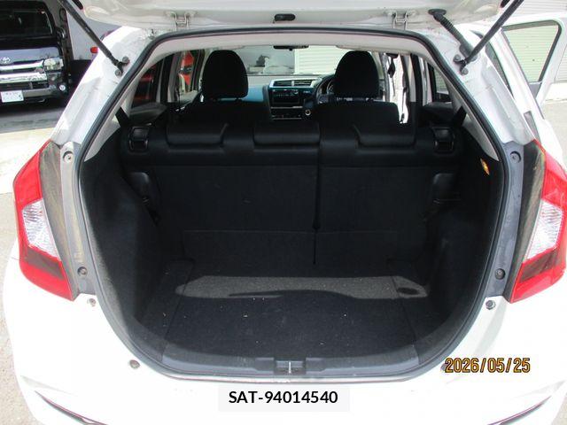 Honda FIT 2018-01 7218557-15