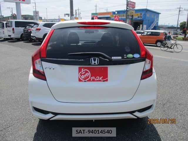 Honda FIT 2018-01 7218557-4