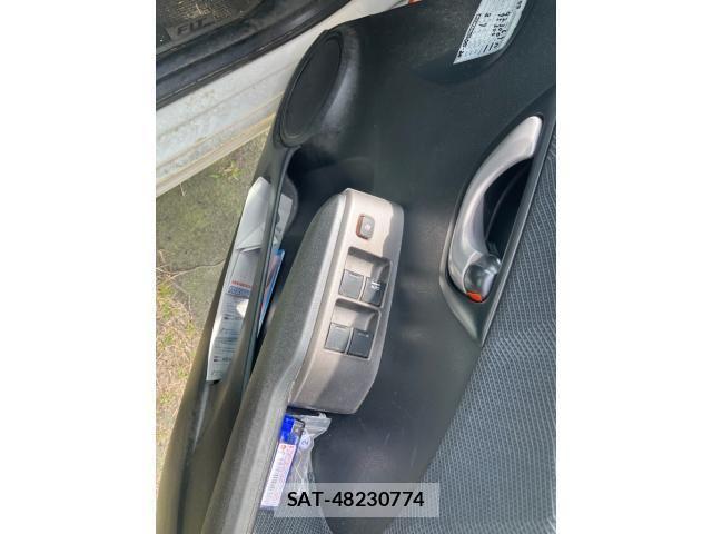 Honda FIT 2009-09 7218524-9