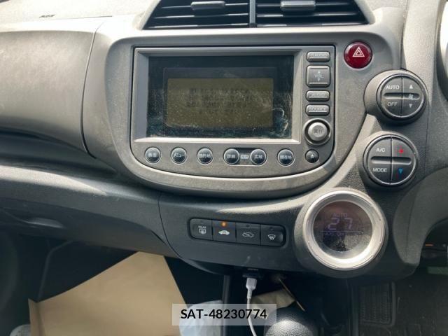 Honda FIT 2009-09 7218524-12