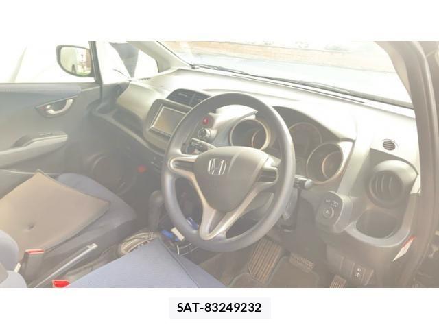 Honda FIT 2010-03 7218536-14