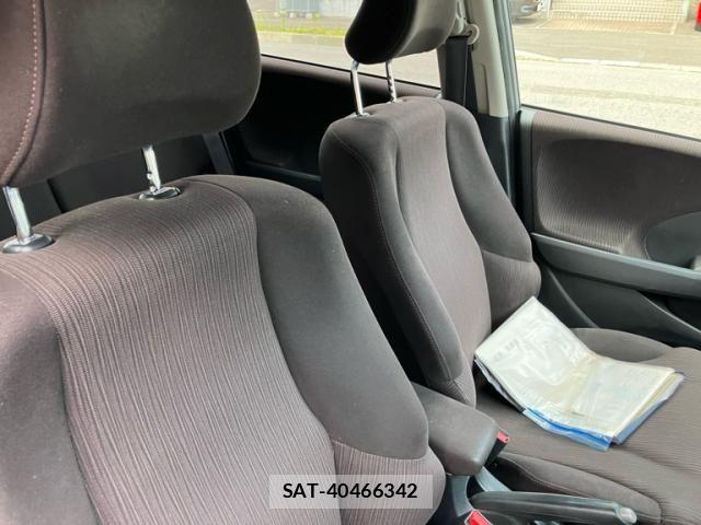 Honda FIT 2011-03 7218539-11