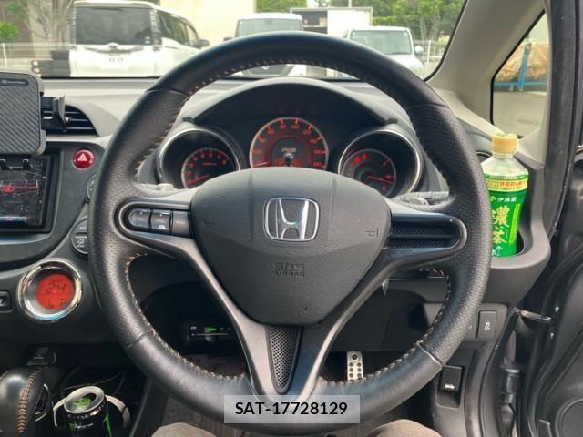 Honda FIT 2013-06 7218544-11