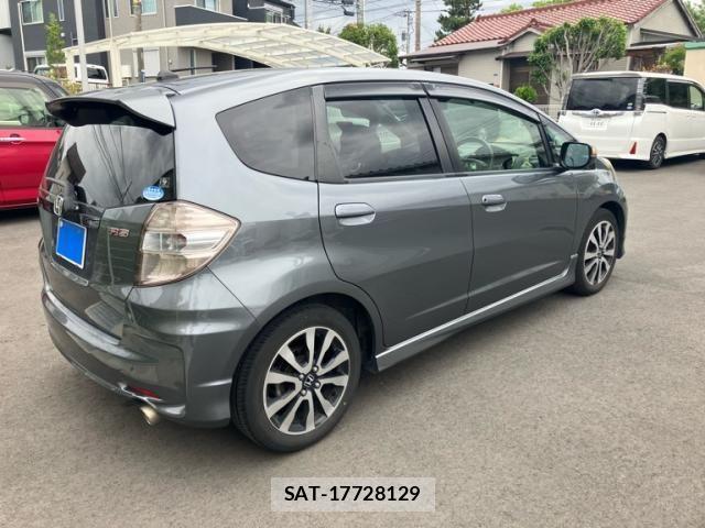 Honda FIT 2013-06 7218544-4