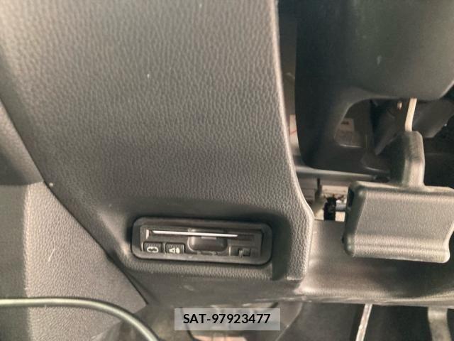 Honda FIT 2015-02 7218551-14