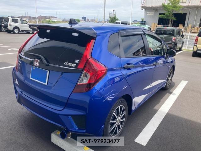 Honda FIT 2015-02 7218551-2