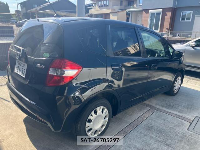 Honda FIT 2013-06 7218547-2