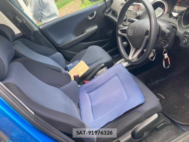 Honda FIT 2009-08 7218528-15