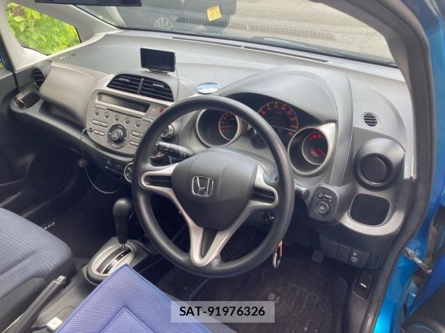 Honda FIT 2009-08 7218528-20