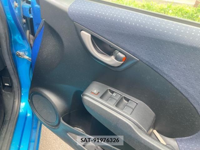 Honda FIT 2009-08 7218528-22
